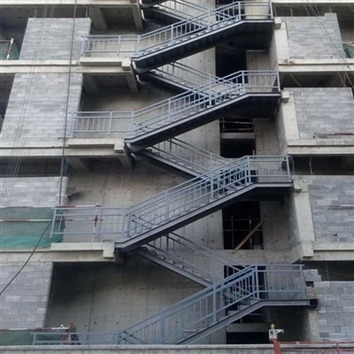 Escalier à structure métallique
